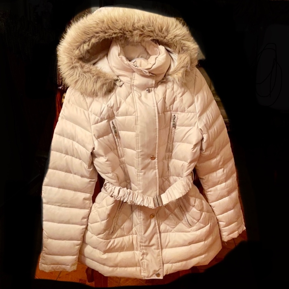 Preowned Laundry by Shelli Segal Cream Down Jacket Faux Fur Hood Belted Sz M